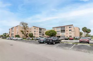 2840 Somerset Dr, Fort Lauderdale, FL 33311 - Photo 1