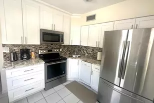 2508 Bay Dr, Pompano Beach, FL 33062 - Photo 12