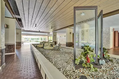 2800 N 46th Avenue #A404, Hollywood, FL 33021 - Photo 14