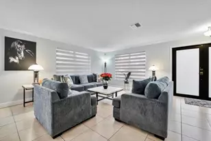 18811 NW 80th Ave, Hialeah, FL 33015 - Photo 18