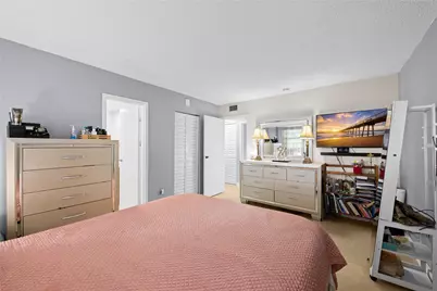 471 N Pine Island Road #302d, Plantation, FL 33324 - Photo 12