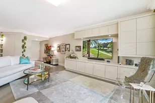 550 SE Mizner Blvd, Boca Raton, FL 33432 - Photo 2