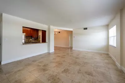 2555 NE 11th Street #302, Fort Lauderdale, FL 33304 - Photo 8