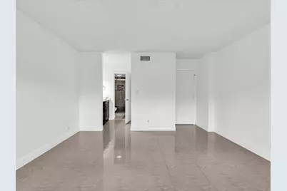 2659 N Carambola Circle #106, Pompano Beach, FL 33066 - Photo 32
