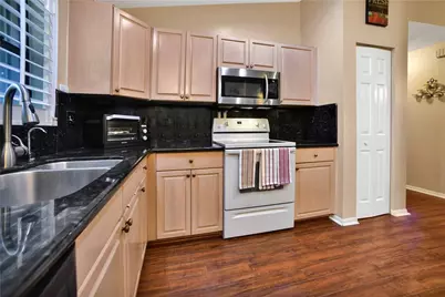 9226 NW 44th Court, Coral Springs, FL 33065 - Photo 10