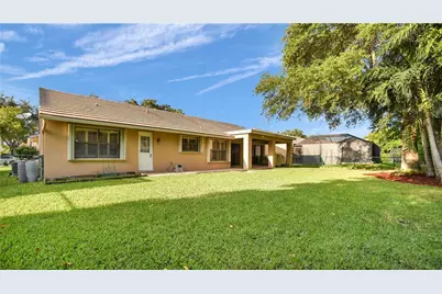 9226 NW 44th Court, Coral Springs, FL 33065 - Photo 24
