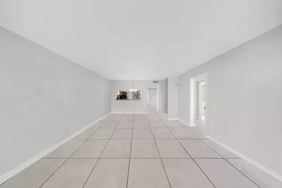 2202 S Cypress Bend Drive #207, Pompano Beach, FL 33069 - Photo 8