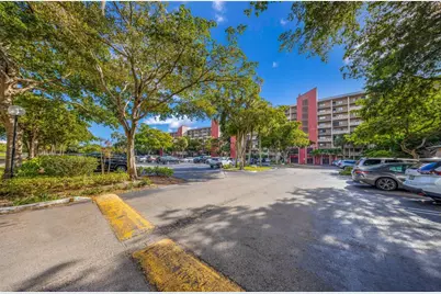 2202 S Cypress Bend Drive #207, Pompano Beach, FL 33069 - Photo 20