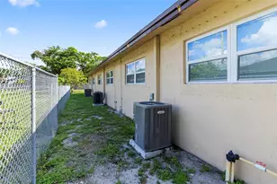233 NW 12th Ct, Pompano Beach, FL 33060 - Photo 16