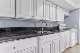 5970 NW 21st St, Lauderhill, FL 33313 - Photo 6