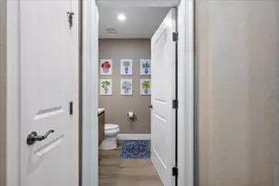 16135 Emerald Estates Dr, Weston, FL 33331 - Photo 28