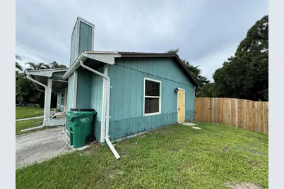 6101 Balsam Drive, Fort Pierce, FL 34982 - Photo 4