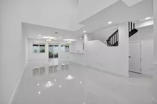 737 SE 1st Ct, Pompano Beach, FL 33060 - Photo 1