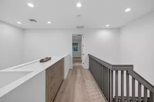 737 SE 1st Ct, Pompano Beach, FL 33060 - Photo 24