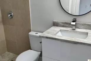 1100 Crystal Lake Dr, Pompano Beach, FL 33064 - Photo 4