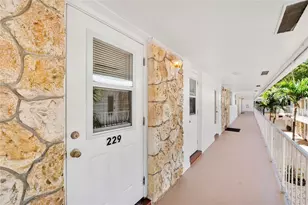 2501 W Golf Blvd, Pompano Beach, FL 33064 - Photo 2