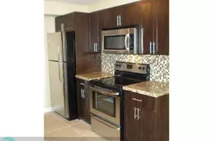 2705 NW 73rd Ave, Sunrise, FL 33313 - Photo 2