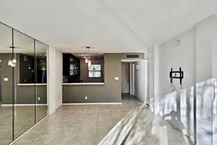118 Royal Pk Dr, Oakland Park, FL 33309 - Photo 8
