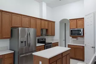 7042 SE Bay Hill Dr, Stuart, FL 34997 - Photo 6