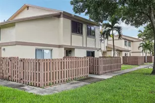 10875 NW 29th Manor, Sunrise, FL 33322 - Photo 2