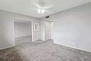 535 Oaks Dr, Pompano Beach, FL 33069 - Photo 26