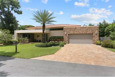2701 NE 2nd Avenue, Wilton Manors, FL 33334 - Photo 2