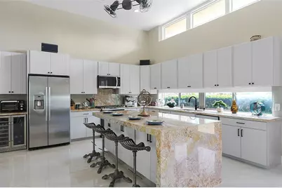 2701 NE 2nd Avenue, Wilton Manors, FL 33334 - Photo 6