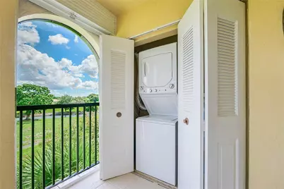 3650 Environ Boulevard #401, Lauderhill, FL 33319 - Photo 32