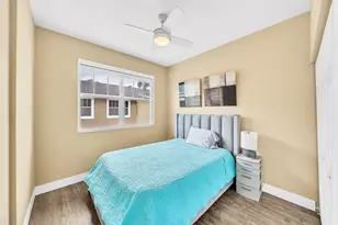 1251 NE 32nd St, Oakland Park, FL 33334 - Photo 38