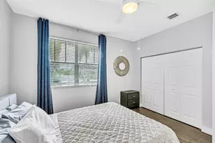 1251 NE 32nd St, Oakland Park, FL 33334 - Photo 30