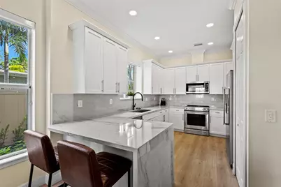 1121 NE 14th Avenue, Fort Lauderdale, FL 33304 - Photo 2