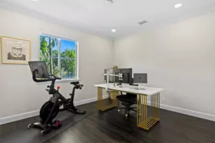 1121 NE 14th Ave, Fort Lauderdale, FL 33304 - Photo 6