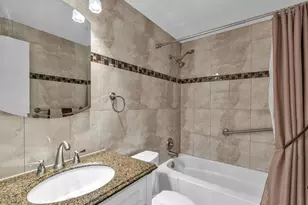 1000 SW 10th Ave, Hallandale Beach, FL 33009 - Photo 18