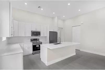 8504 NW 37th Court, Hollywood, FL 33024 - Photo 10