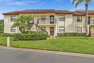 22017 Palms Way, Boca Raton, FL 33433 - Photo 2