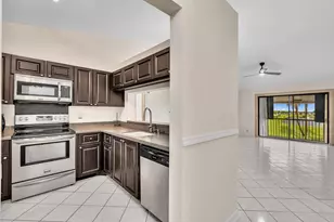 22017 Palms Way, Boca Raton, FL 33433 - Photo 6