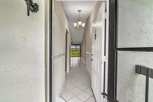 22017 Palms Way, Boca Raton, FL 33433 - Photo 4