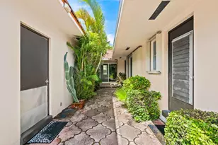 625 Oleander Dr, Hallandale Beach, FL 33009 - Photo 10