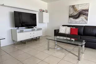 144 Farnham F, Deerfield Beach, FL 33442 - Photo 4