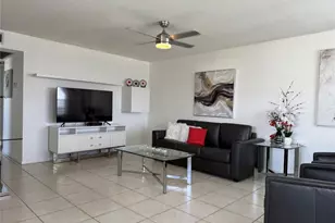 144 Farnham F, Deerfield Beach, FL 33442 - Photo 2