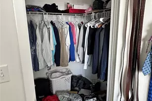 253 NE 2nd St, Miami, FL 33132 - Photo 2