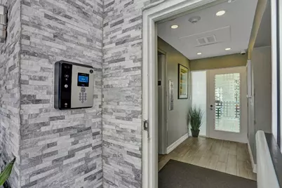 720 Bayshore Drive #202, Fort Lauderdale, FL 33304 - Photo 18