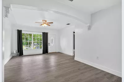 40 NW 68th Street, Miami, FL 33150 - Photo 18