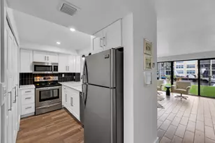 1100 SE 5th Ct, Pompano Beach, FL 33060 - Photo 12