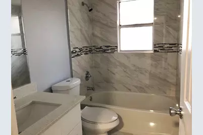 610 SE 2nd Avenue #L4, Deerfield Beach, FL 33441 - Photo 10