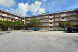 6201 N Falls Cir Dr, Lauderhill, FL 33319 - Photo 2