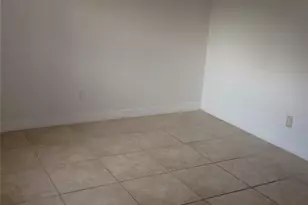 101 NE 41st St, Oakland Park, FL 33334 - Photo 6