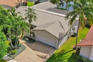 10402 NW 5th Manor, Plantation, FL 33324 - Photo 2