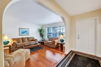 10402 NW 5th Manor, Plantation, FL 33324 - Photo 8