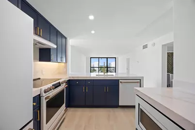 4800 E Bayview Drive #901, Fort Lauderdale, FL 33308 - Photo 4